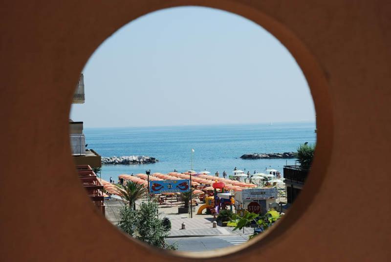 Hotel Serenella Vintage Rimini Exterior photo